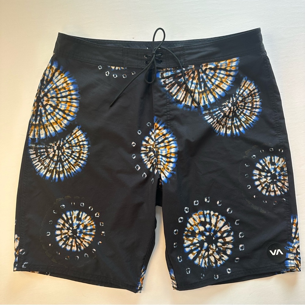 RVCA x Industry Board Shorts Men's 38 Black Geo Drawstring Swim Shorts 7” Ins